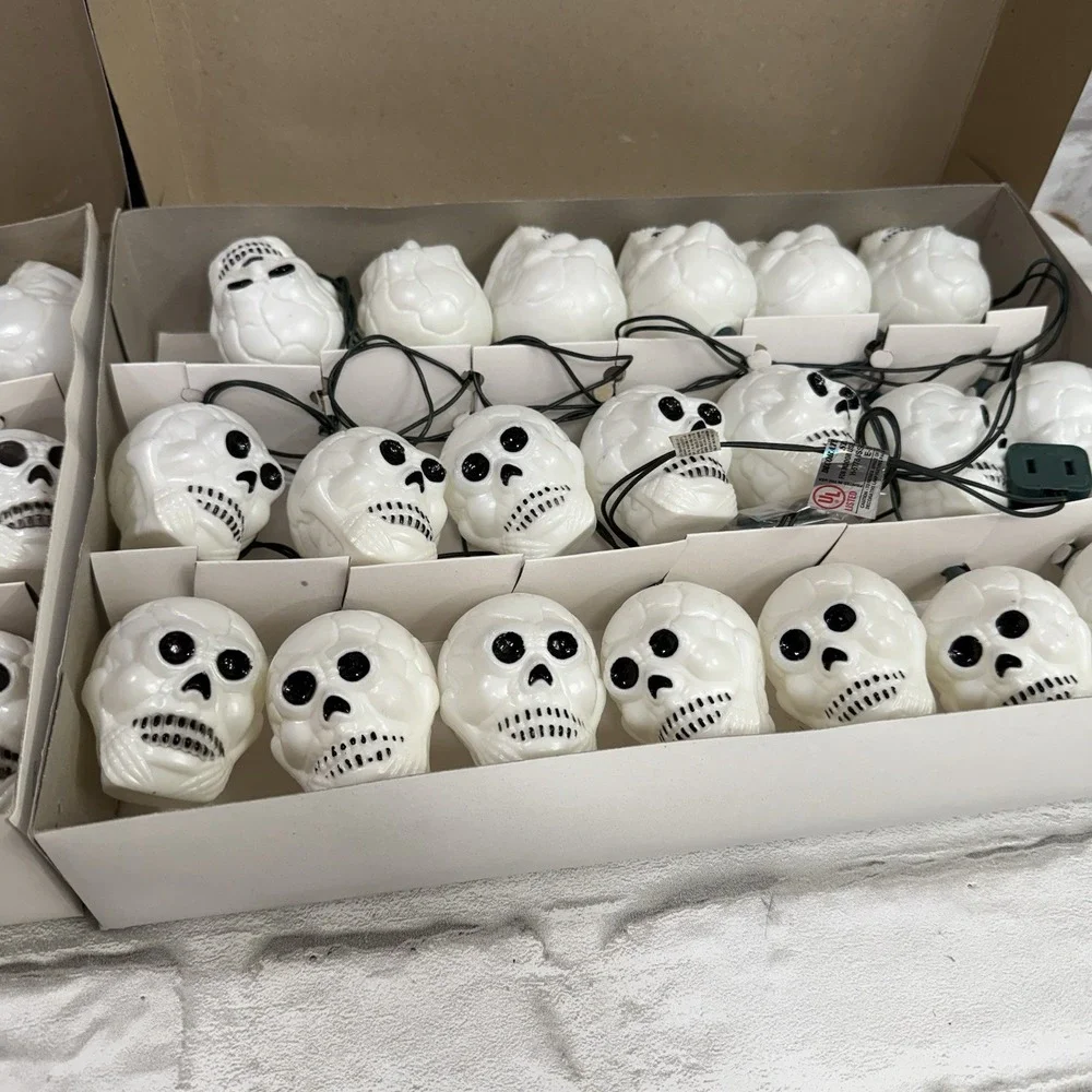 Vtg Halloween Skeleton Blow Mold String Lights‎ 40ct Spooky Halloween Décor NEW